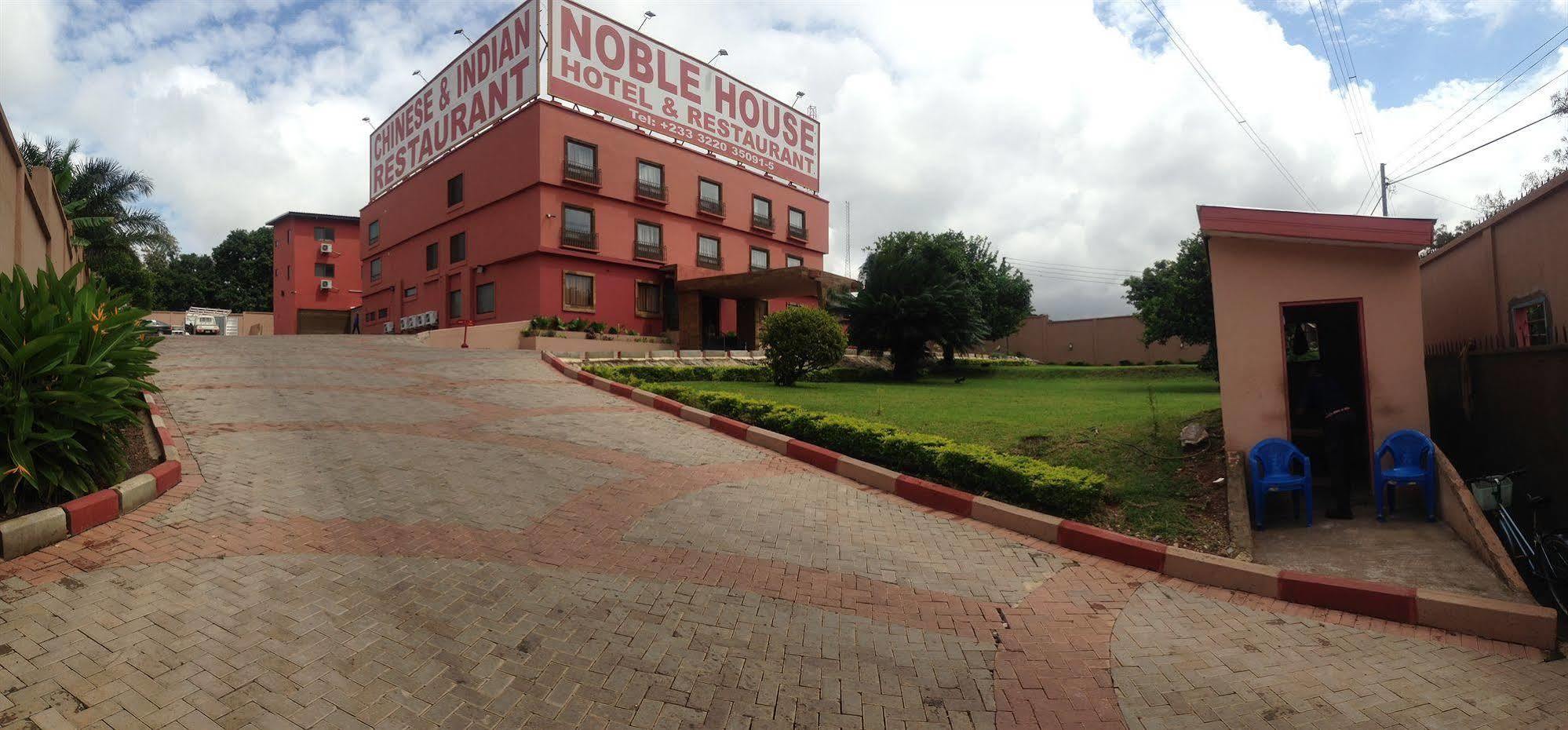 Noble House Hotel Kumasi Exterior foto